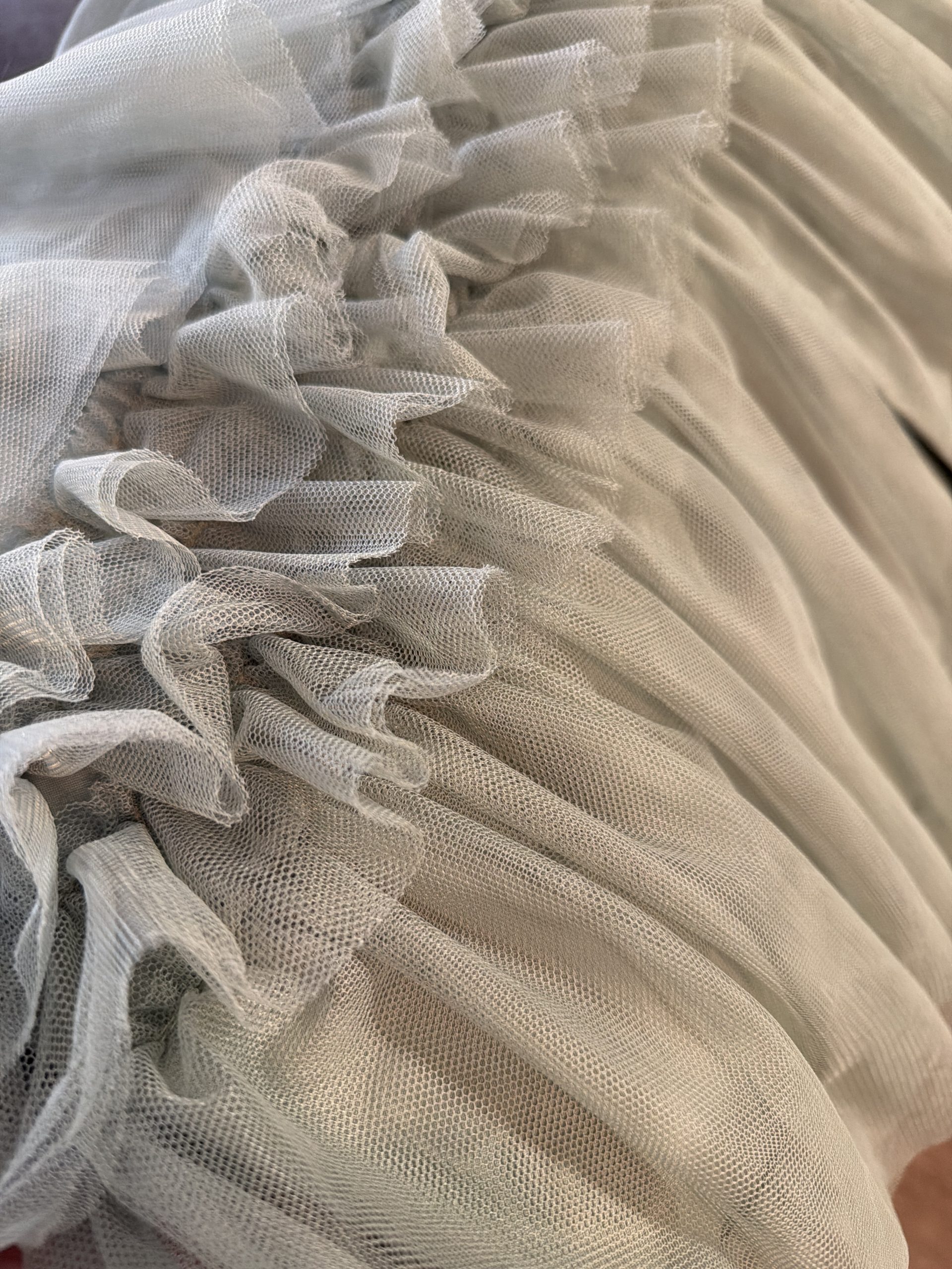 Tulle flowy dress - Image 4